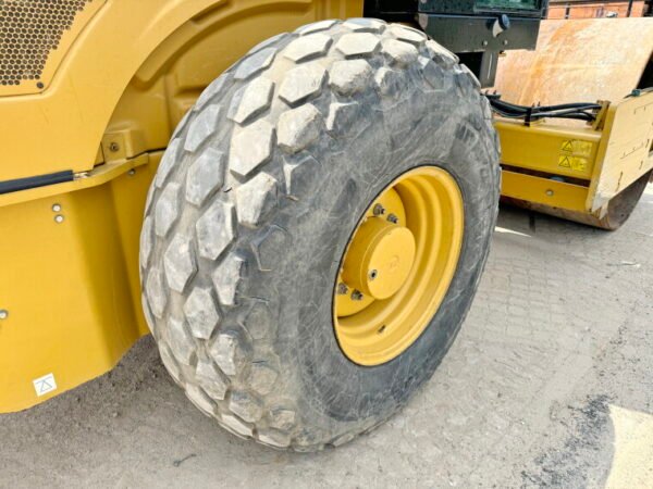 Caterpillar CS56 - Image 16