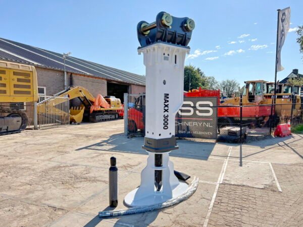 Maxx 3000 Hydraulic Breaker - Image 3