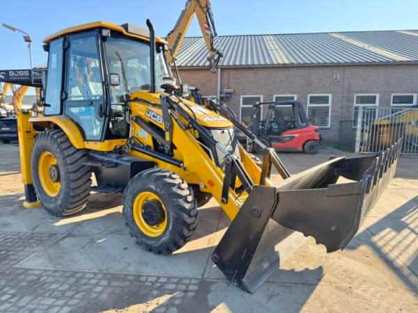 JCB 3DX / 3CX 4WD + Maxx 435 Hammer - Image 4