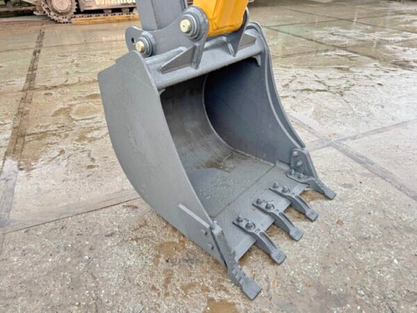 Case 770EX-4WD - Image 18