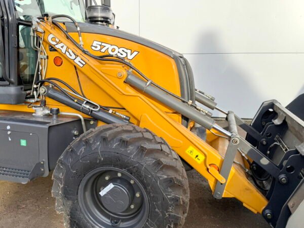 Case 570SV 4WD - Image 13