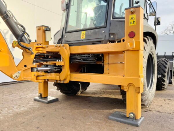 Case 570SV 4WD - Image 16