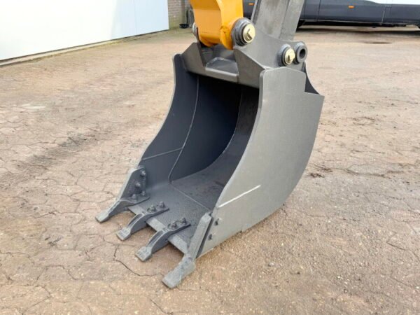 Case 570SV 4WD - Image 17