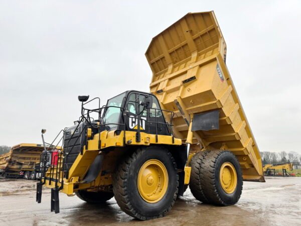 Caterpillar 777G - Image 10