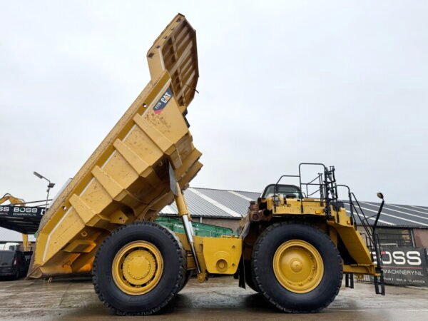 Caterpillar 777G - Image 14