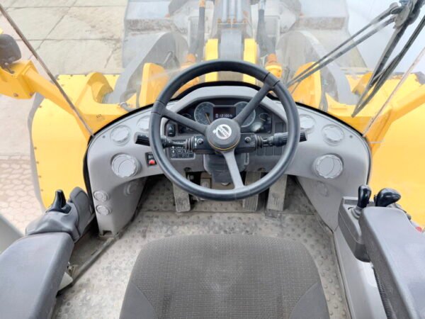 Volvo L350H - Image 8