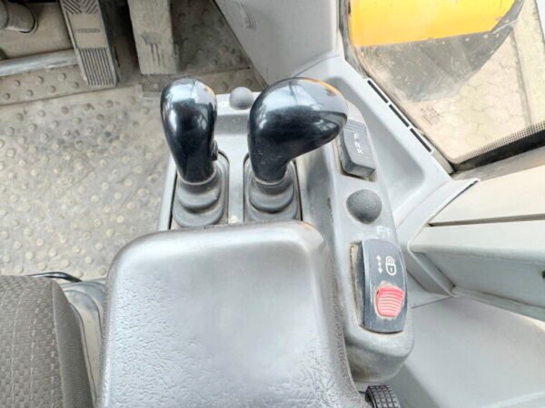 Volvo L350H - Image 10
