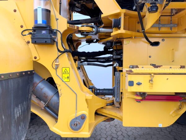 Volvo L350H - Image 18