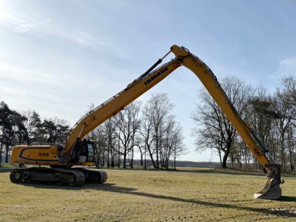 Liebherr R946 SHD - 20 Meter Long Reach - Image 5