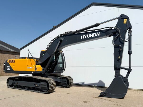 Hyundai R210 Smart Plus *2025 Model* - Image 7