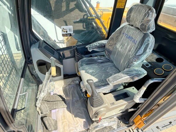 Hyundai R210 Smart Plus *2025 Model* - Image 8