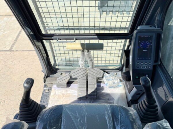 Hyundai R210 Smart Plus *2025 Model* - Image 9
