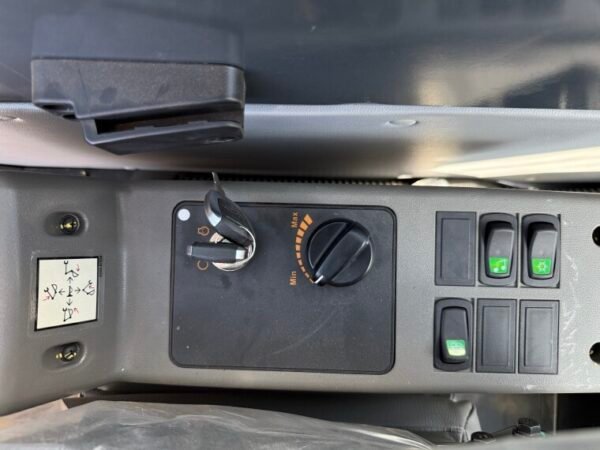 Hyundai R210 Smart Plus *2025 Model* - Image 10
