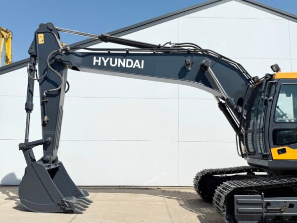 Hyundai R210 Smart Plus *2025 Model* - Image 11