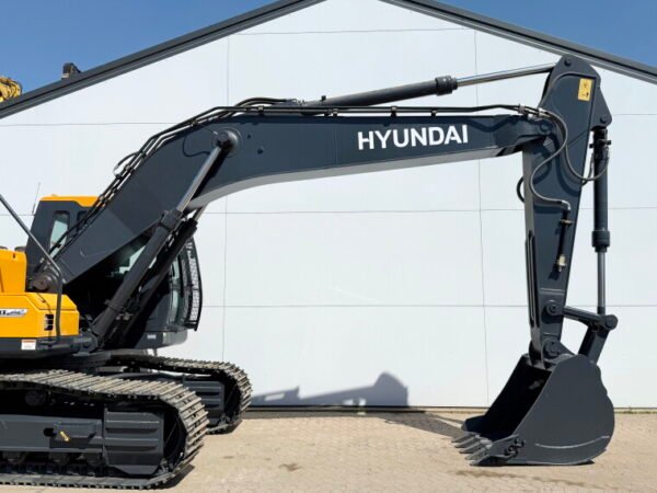 Hyundai R210 Smart Plus *2025 Model* - Image 12