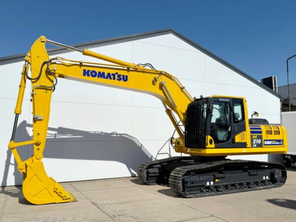 Komatsu PC210LC-10M0 - Image 2