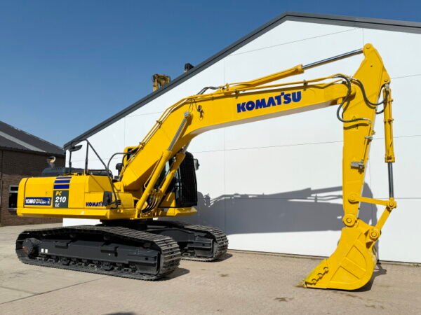 Komatsu PC210LC-10M0 - Image 7