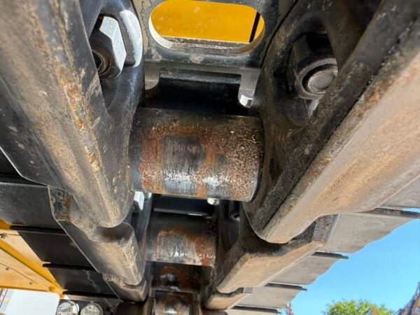 Komatsu PC210LC-10M0 - Image 20
