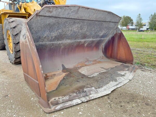 Caterpillar 988K - Image 12