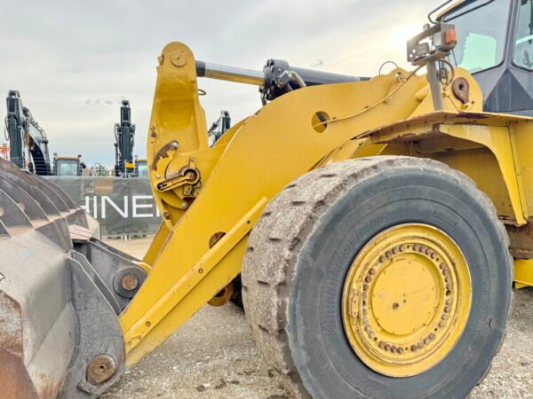 Caterpillar 988K - Image 14