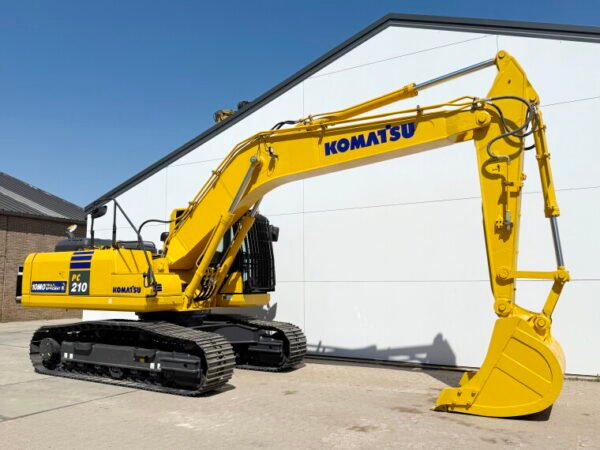Komatsu PC210-10M0 *2025 Model* - Image 7