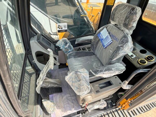 Hyundai R215L Smart Plus *2025 Model* - Image 8