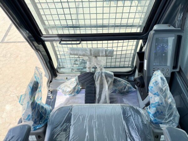 Hyundai R215L Smart Plus *2025 Model* - Image 9