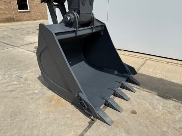 Hyundai R215L Smart Plus *2025 Model* - Image 14