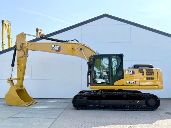 Caterpillar 323D3 *2025 Model*