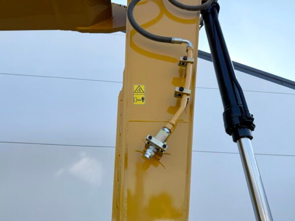 Caterpillar 323D3 *2025 Model* - Image 14