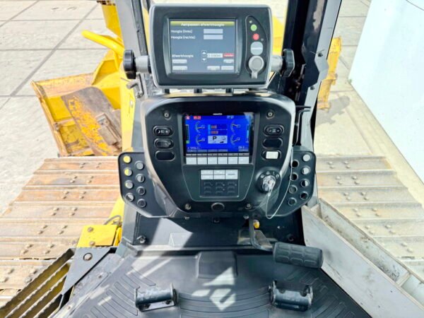 Komatsu D61PXi-24 - Image 6