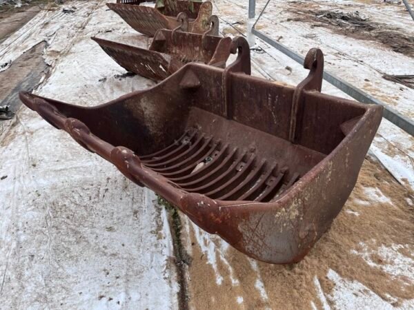 Bucket