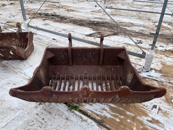 Bucket - Image 2