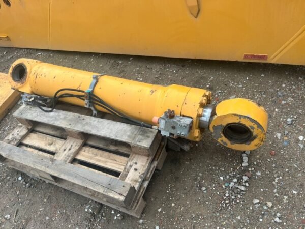 Liebherr R944C HDSL - 19 Meter Long Reach - Image 29
