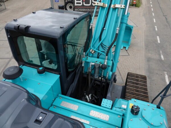 Kobelco SK220-10 - Image 8