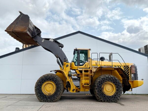 Volvo L350F - Image 28