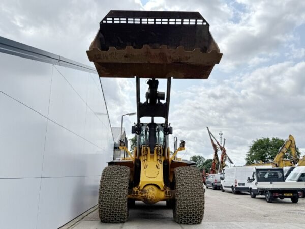 Volvo L350F - Image 30