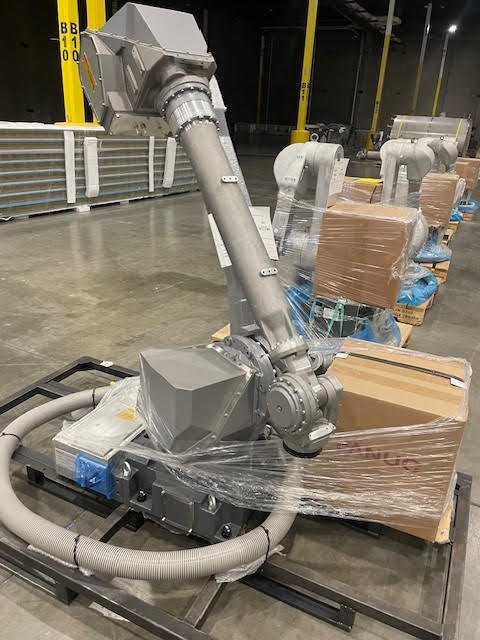 Fanuc P-350i C1D1 Paint Robot w/ R-30iB Plus Control Box, 2023 (5) – NEW