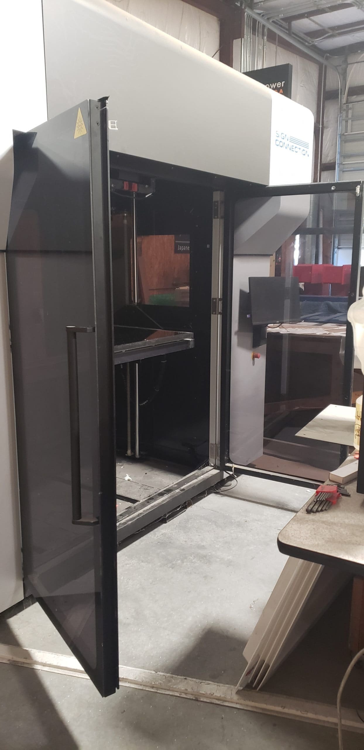 Massivit 1800 3D Printer – 2018 – Large Format Gel Dispensing 3D Printer for XXL Parts & Prototypes - Image 3