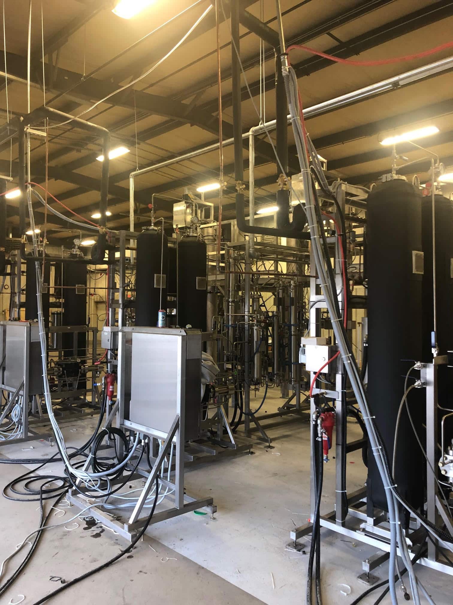 Skid-Mounted Vitalis R-200-H Extraction System – Fully Integrated & Production Ready - Image 8