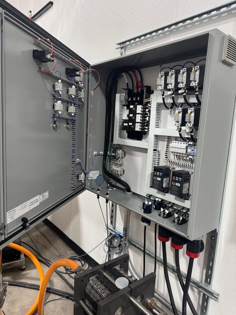 Turnkey 7 BBL Brewmation-Stout Brewing System w/ 2024 Thermaline Heat Exchanger, Pumps, Controls & Vessels - Image 9