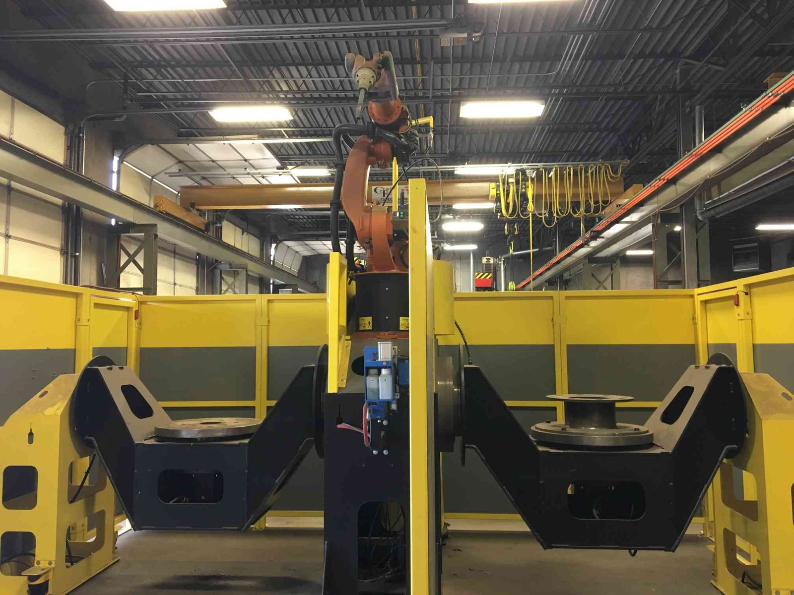 Kuka SL-4-32 x 72-2000 ESAB Swift Arc Robotic Weld Cell, 2015 – Never Used in Production!!