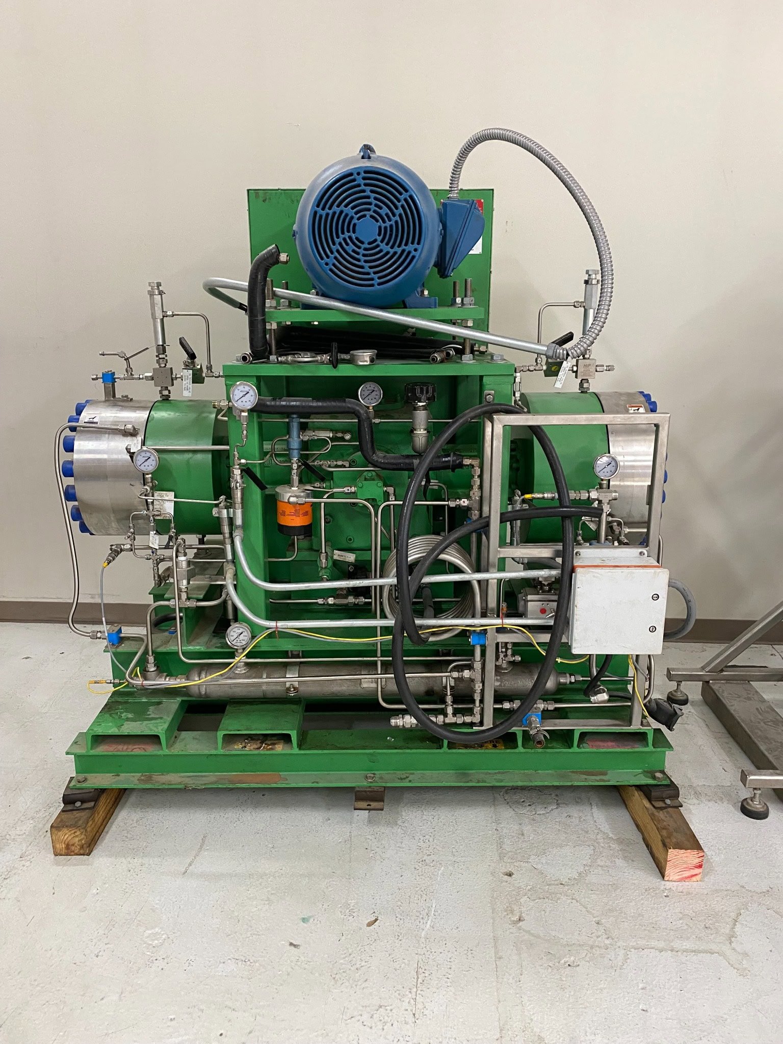 Apeks Supercritical “The Force” CO2 Extraction System