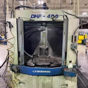 Daewoo DHP-400 HMC, 2002 – Fanuc Control, Chip Conveyor