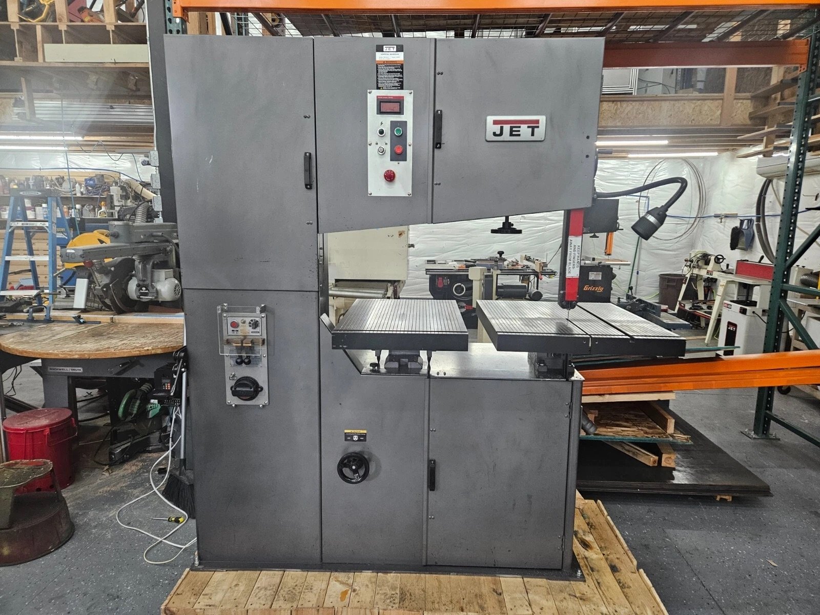 12″ x 36″ Jet VBS-3612 Vertical Metal Bandsaw