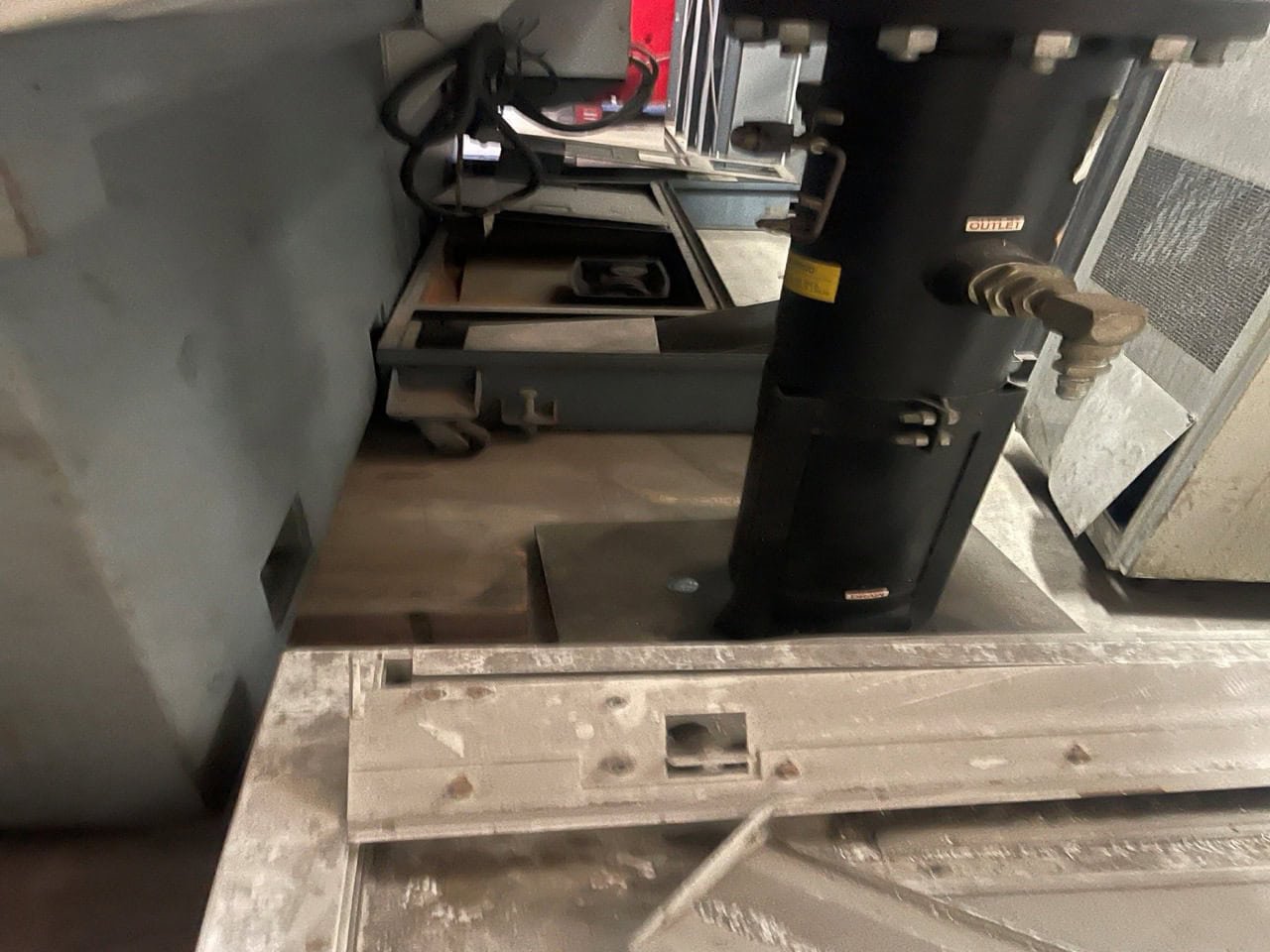 Cincinnati FTV5-2500 VMC, 2006 – Through Spindle Coolant - Image 11