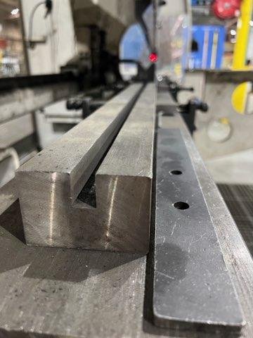 175 Ton x 10′ Adira QIHD-16030 CNC Press Brake, 2009 – Very Clean, Single Axis Backgauge - Image 5