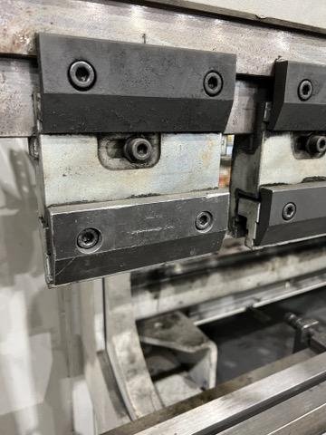 175 Ton x 10′ Adira QIHD-16030 CNC Press Brake, 2009 – Very Clean, Single Axis Backgauge - Image 7
