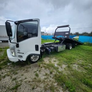 Isuzu NRR 19’ Rollback Tow Truck, 2023 – Diesel, Automatic 19,500 GVWR