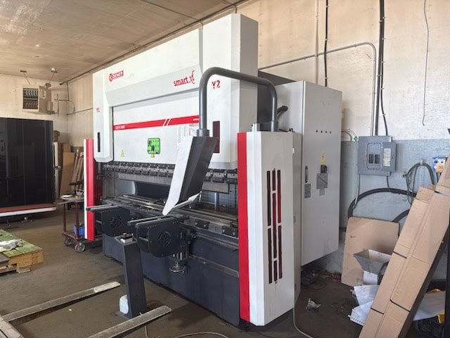 135 Ton X 10′ Dener SX 30135 Hydraulic Press Brake, 2022 – Tooling Included - Image 2